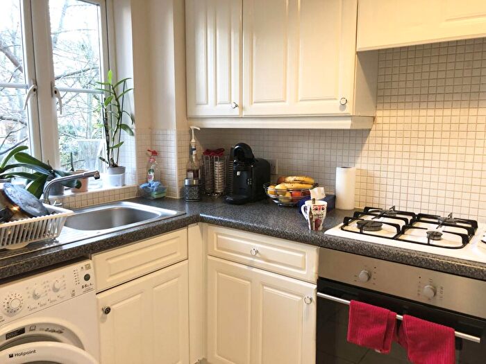 1 Bedroom Flat To Rent In Tallis Court, Kidman Close, RM2