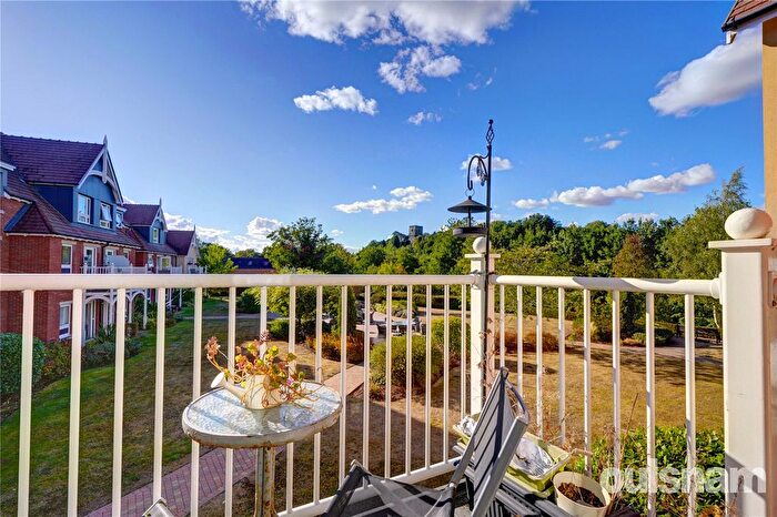 1 Bedroom Flat For Sale In Hanbury Road, Droitwich, Worcestershire, WR9