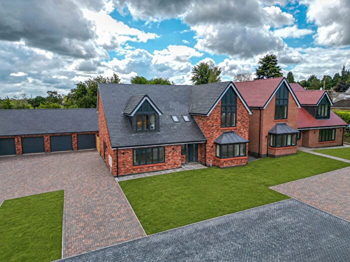 5 Bedroom Detached House For Sale In The Dell, Burbage, LE10