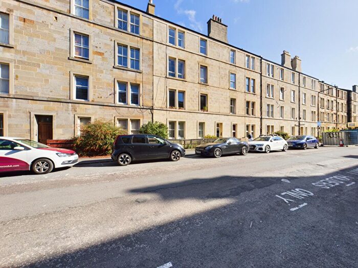 2 Bedroom Flat To Rent In Caledonian Place, Dalry, Edinburgh, EH11