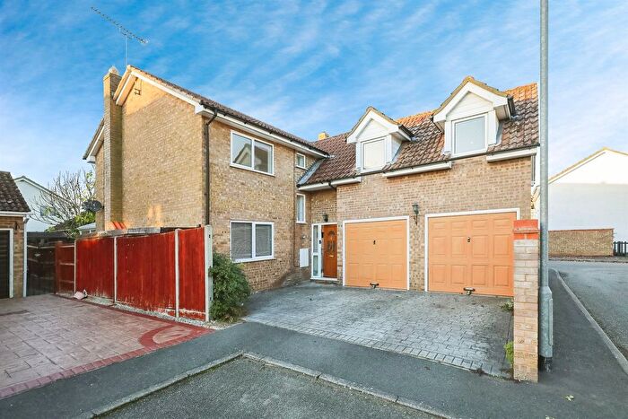 5 Bedroom Detached House For Sale In Town Orchard, Southoe, St. Neots, PE19