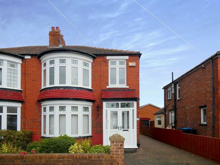 3 Bedroom Semi-Detached House To Rent In Newham Avenue, Middlesbrough, TS5