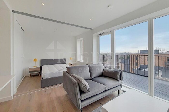 Apartment To Rent In Blenheim Mansions, Mary Neuner Road, N8