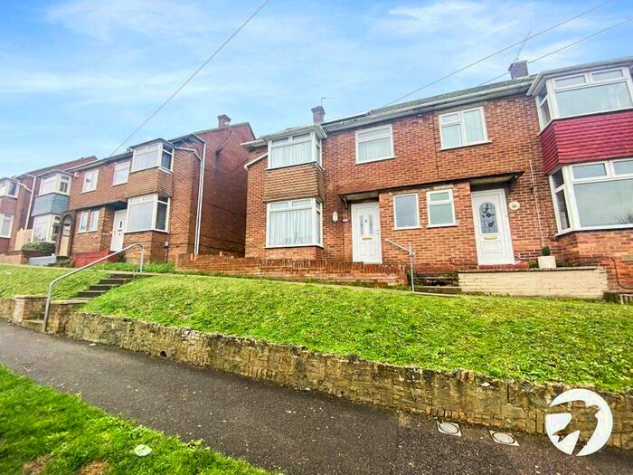 3 Bedroom Semi-Detached House To Rent In Carnation Road, Rochester, Kent, ME2