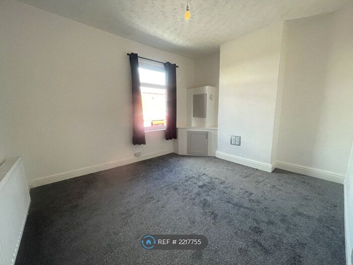 1 Bedroom Flat To Rent In Steeley Lane, Chorley, PR6