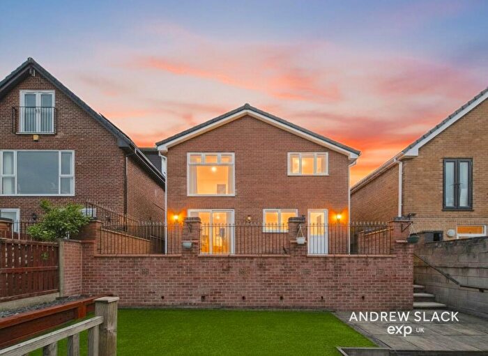 5 Bedroom Detached House For Sale In Roderick Avenue, Kirkby-in-Ashfield, Nottingham, NG17