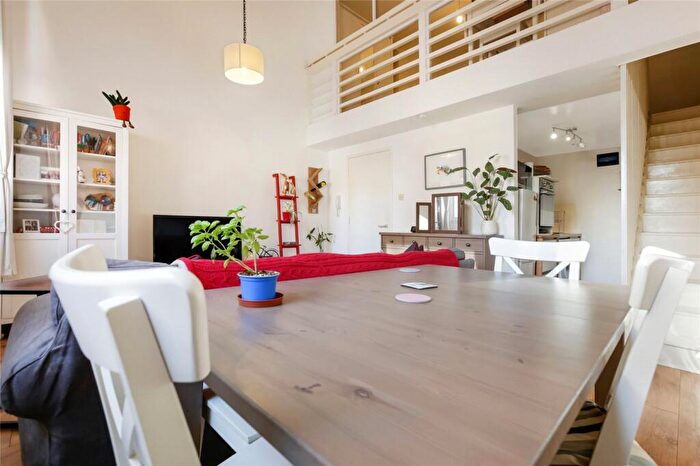 2 Bedroom Flat For Sale In Ingram Street, Glasgow, Glasgow City, G1