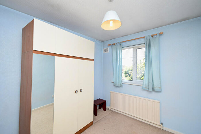 3 Bedroom Semi-Detached House For Sale In Barnstaple Road, Evington, Leicester, LE5