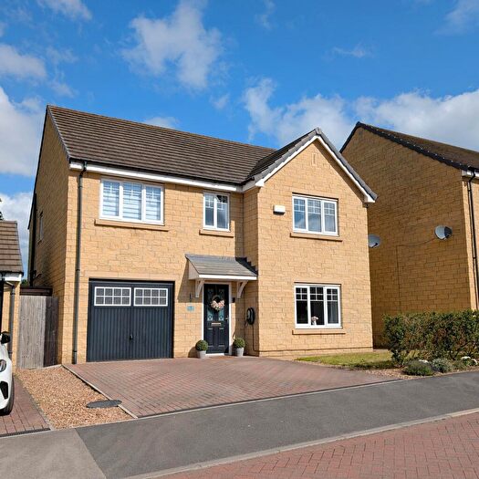 5 Bedroom Detached House For Sale In Brocklesby Drive, Bessacarr, Doncaster, DN4