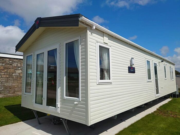 2 Bedroom Mobile/park Home For Sale In Sennen, Penzance, TR19
