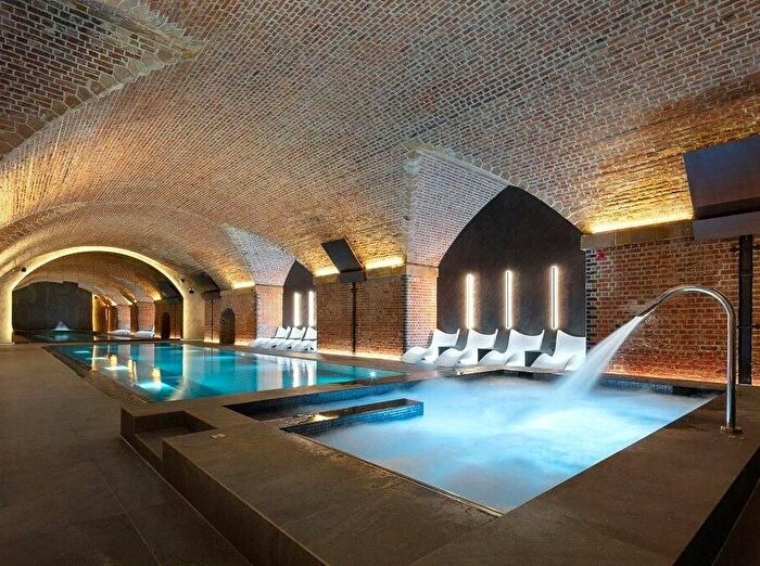 2 Bedroom Flat To Rent In Viadux, Great Bridgewater Street, Manchester, M1