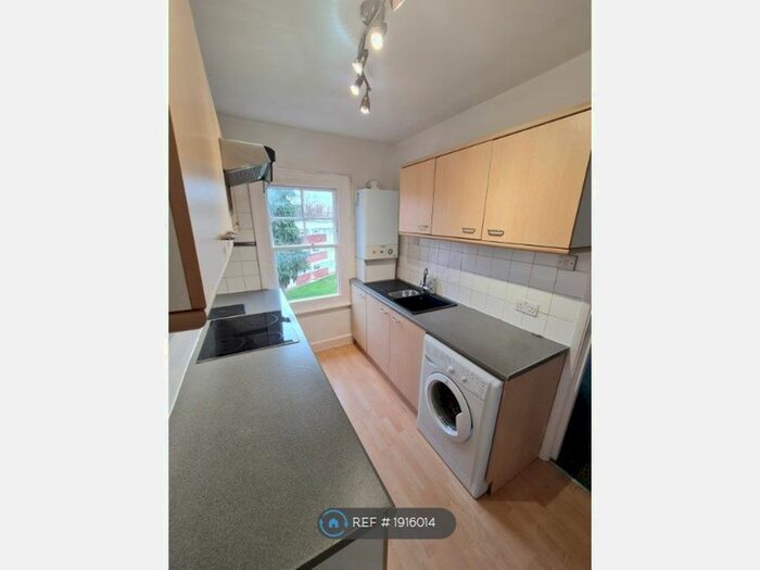 1 Bedroom Flat To Rent In Culver House, Bedford, MK40