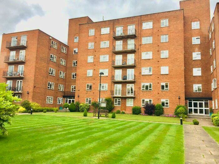 1 Bedroom Flat To Rent In West Drive, Birmingham, B5