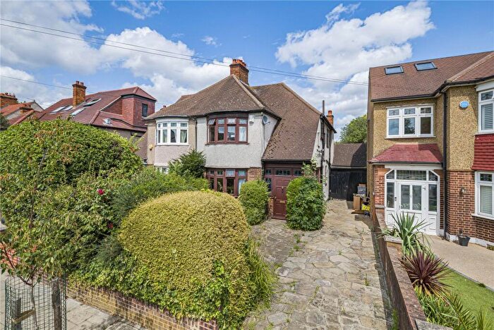 3 Bedroom Semi-Detached House To Rent In Shelbury Road, London, SE22
