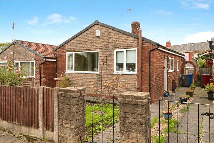 2 Bedroom Bungalow For Sale In Ouseburn Road, Blackburn, Lancashire, BB2