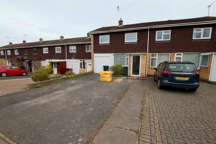 3 Bedroom House To Rent In Corwen Road, Tilehurst, Reading, RG30