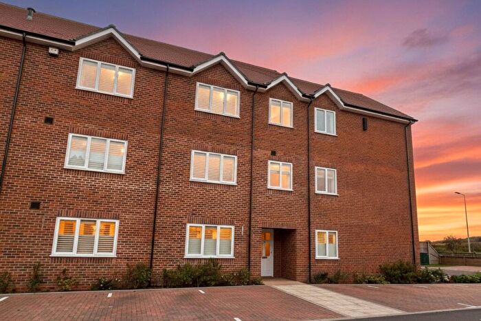2 Bedroom Apartment For Sale In Coudray Mews, Padworth, Reading, RG7