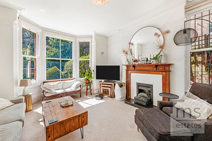 4 Bedroom Semi Detached House To Rent In Devonshire Promenade, Lenton, Nottingham, NG7