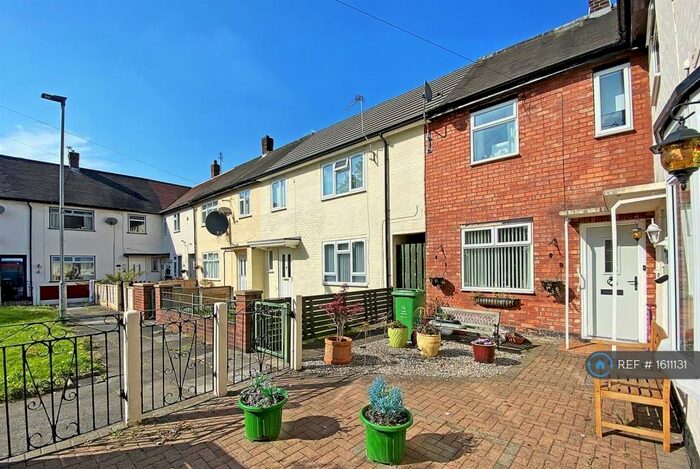 3 Bedroom Terraced House To Rent In Sale Road, Manchester, M23