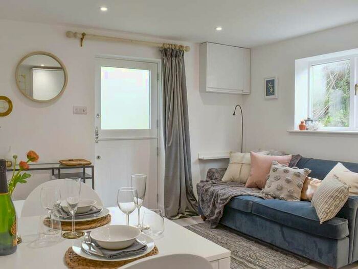 1 Bedroom Flat To Rent In South Milton, Kingsbridge, TQ7