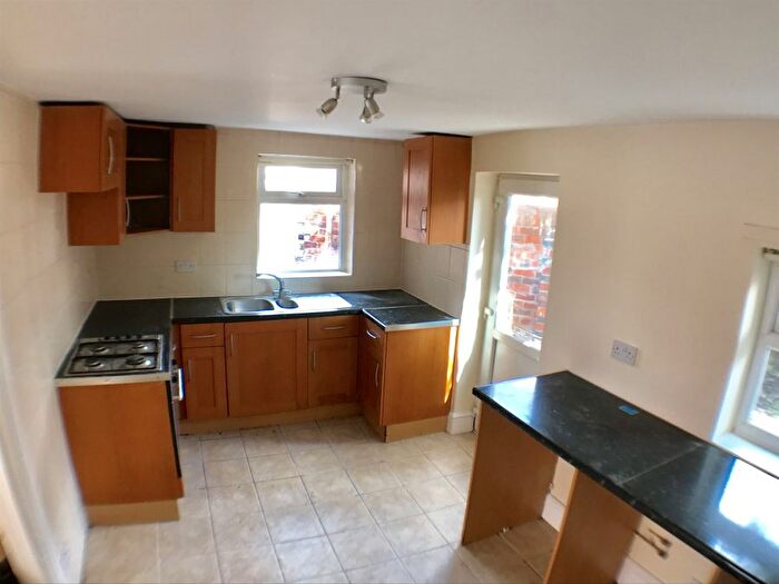 3 Bedroom Terraced House To Rent In Perth Street, Hull, HU5