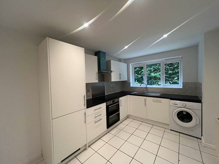 4 Bedroom Semi-Detached House To Rent In Alconbury Close, Borehamwood, WD6