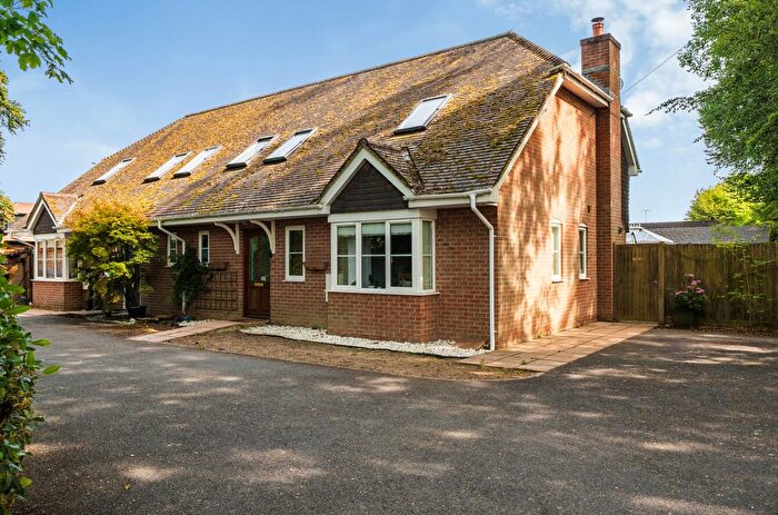 3 Bedroom Semi Detached House For Sale In Downs Road, South Wonston, Winchester, Hampshire, SO21