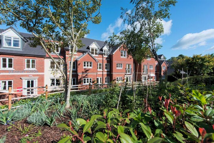 1 Bedroom Property For Sale In Headley Lodge, Ashtead, KT21