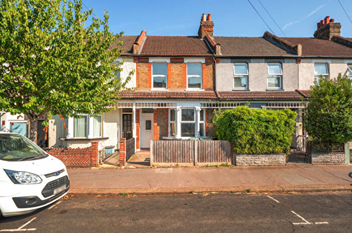3 Bedroom Terraced House For Sale In Exeter Road, Croydon, CR0