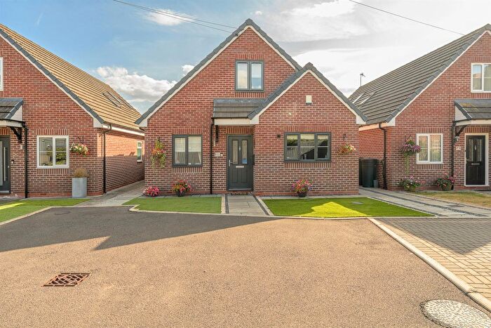 3 Bedroom Detached House For Sale In Lantern Road, Dudley, DY2