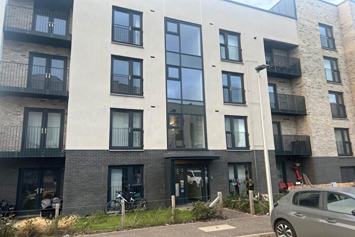 2 Bedroom Flat To Rent In Kane Neuk, Edinburgh, EH16