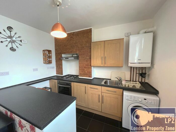 Studio To Rent In Netherwood Road, Brook Green, W14