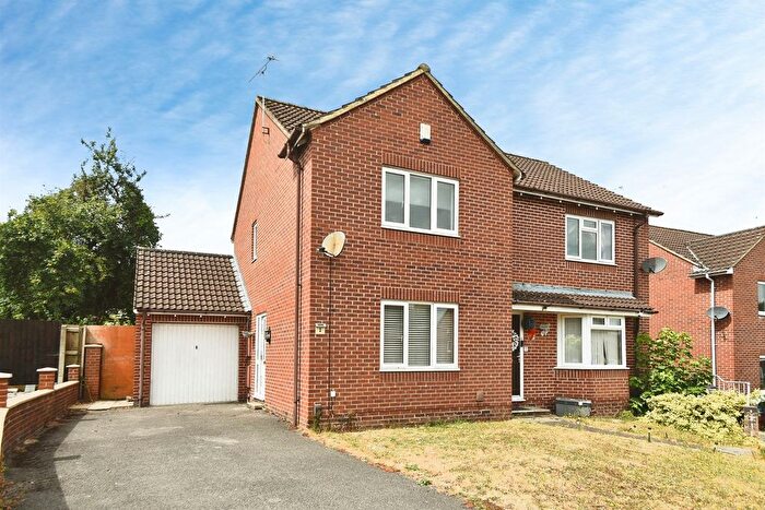 2 Bedroom Semi Detached House For Sale In Mendip Close, Swindon, SN25