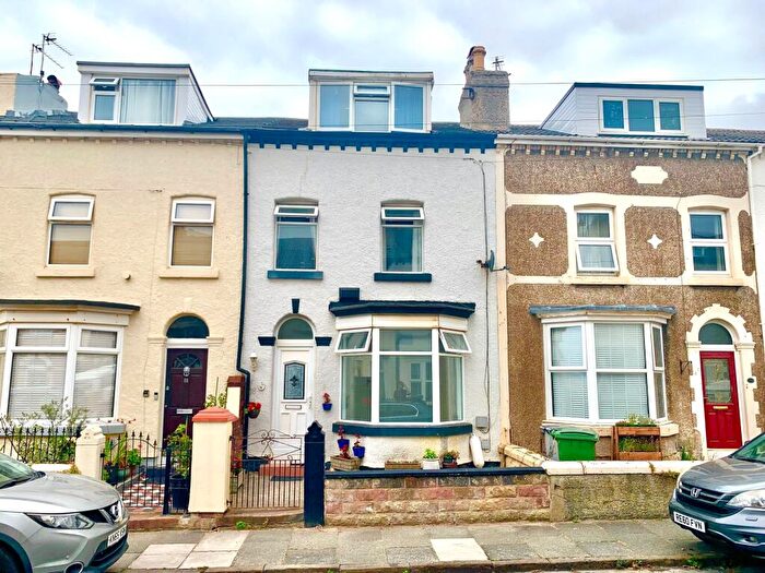 4 Bedroom Terraced House For Sale In Strand Road, Wirral, Merseyside, CH47