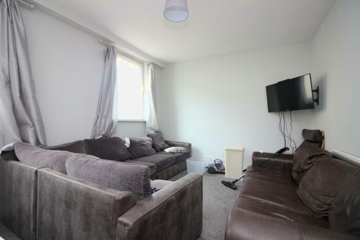 5 Bedroom Terraced House To Rent In Mundy Place, Cathays, CF24