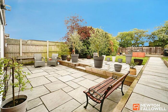 3 Bedroom Semi-Detached House For Sale In Carlton Crescent, East Leake, LE12