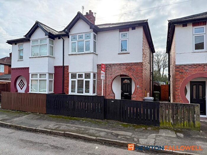 3 Bedroom Semi Detached House For Sale In Smith Street, Newark, NG24
