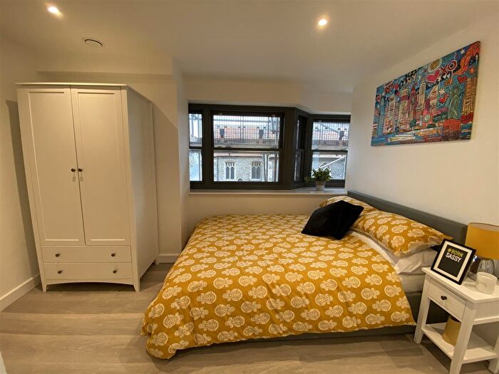 Studio To Rent In St. Peters Street, Canterbury, CT1
