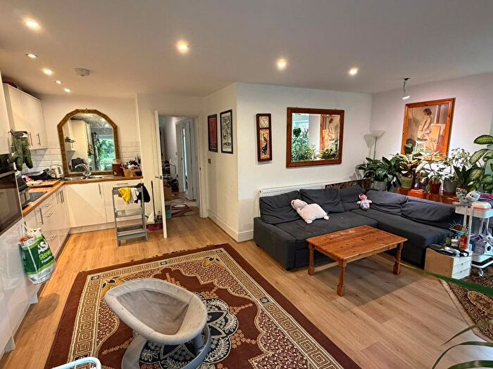 2 Bedroom Flat For Sale In Manchester Road, Swinton, Manchester, M27