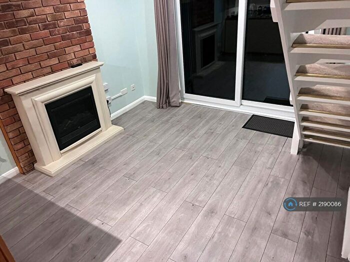 1 Bedroom Terraced House To Rent In Foxtail Close, Stratford-Upon-Avon, CV37