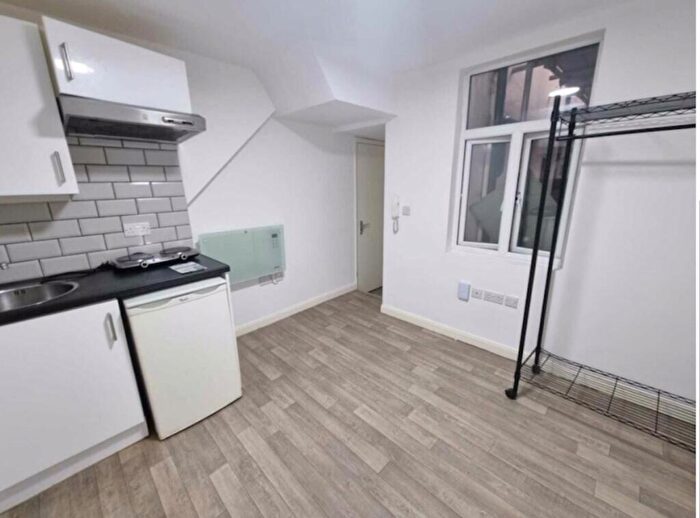 Studio To Rent In Middle Street, Brighton, BN1