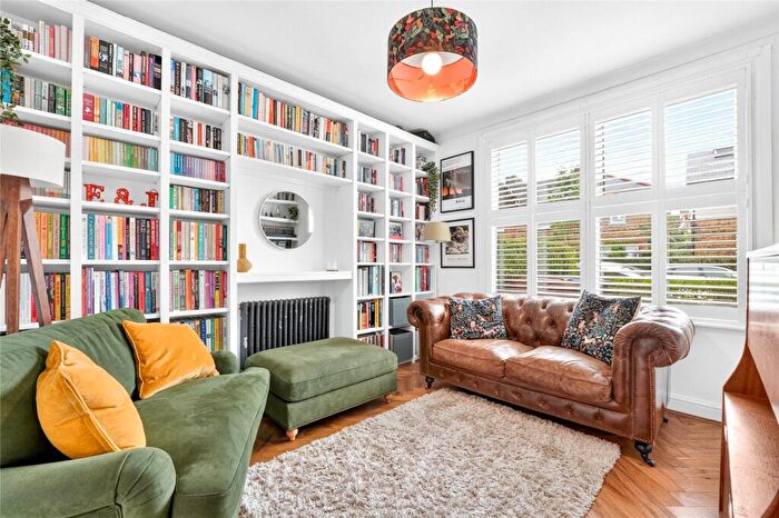 3 Bedroom Terraced House For Sale In Elphinstone Road, Walthamstow, London, E17