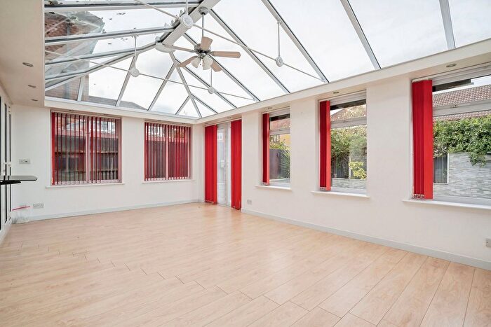 4 Bedroom Detached House For Sale In Briarwood, Priory Grange, Norton, WA7