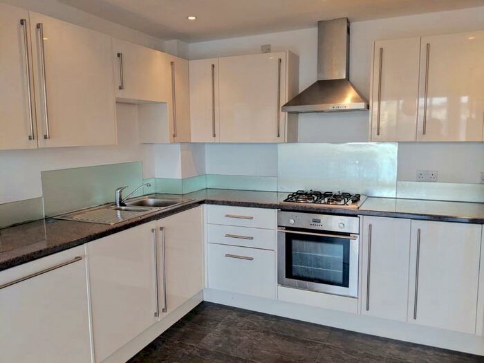 1 Bedroom Flat To Rent In Ocean Crescent, City Centre *Available With Zero Deposit Guarantee*, PL1