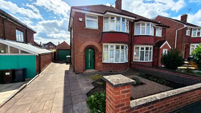 3 Bedroom Semi-Detached House For Sale In Limetree Avenue, Birstall, LE4