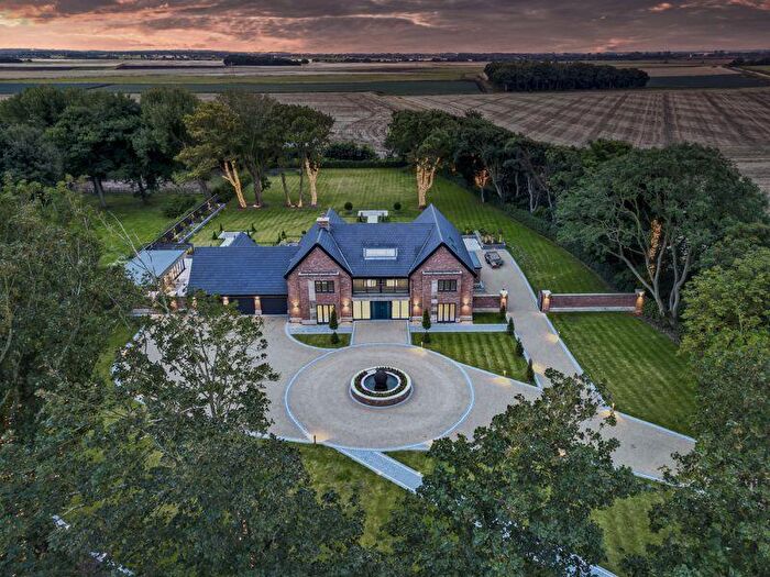 6 Bedroom Detached House To Rent In Moss Lane, Churchtown, Southport, PR9