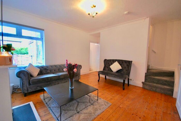 4 Bedroom Terraced House To Rent In Kingswood Road, Fallowfield, Manchester, M14