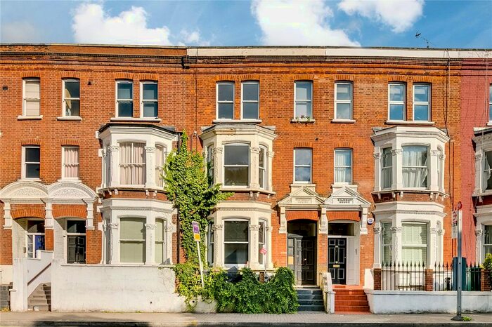 2 Bedroom Flat To Rent In Fulham Palace Road, Fulham, SW6
