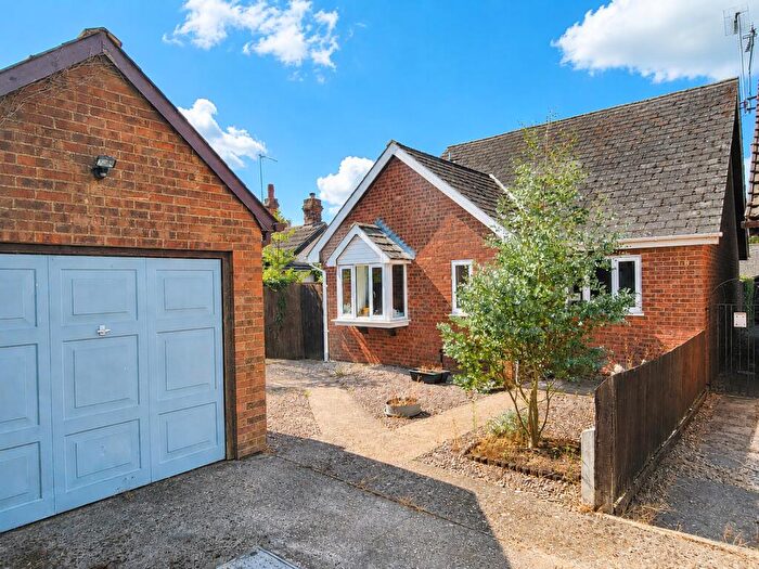 3 Bedroom Chalet For Sale In Giles Court, Norwich Road, Claydon, Suffolk, IP6