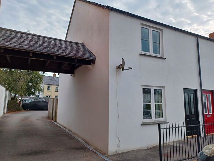 2 Bedroom End Of Terrace House To Rent In Chapmans Way, St. Austell, PL25